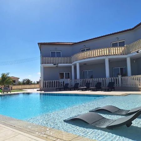 Grand Villa Lynn Seaview Aya Napa Dış mekan fotoğraf
