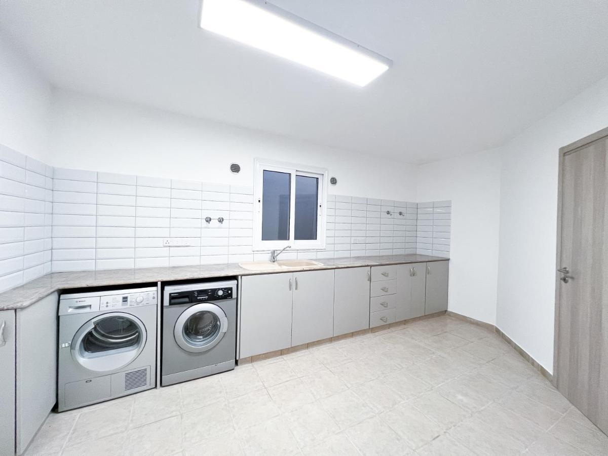 Grand Villa Lynn Seaview Aya Napa Dış mekan fotoğraf