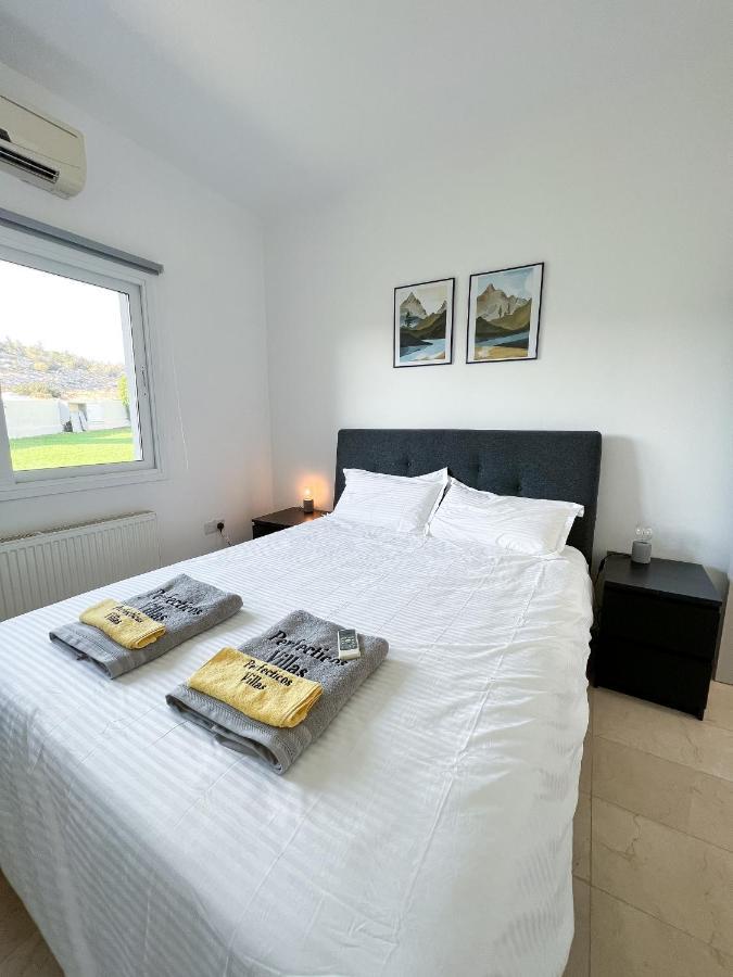 Grand Villa Lynn Seaview Aya Napa Dış mekan fotoğraf