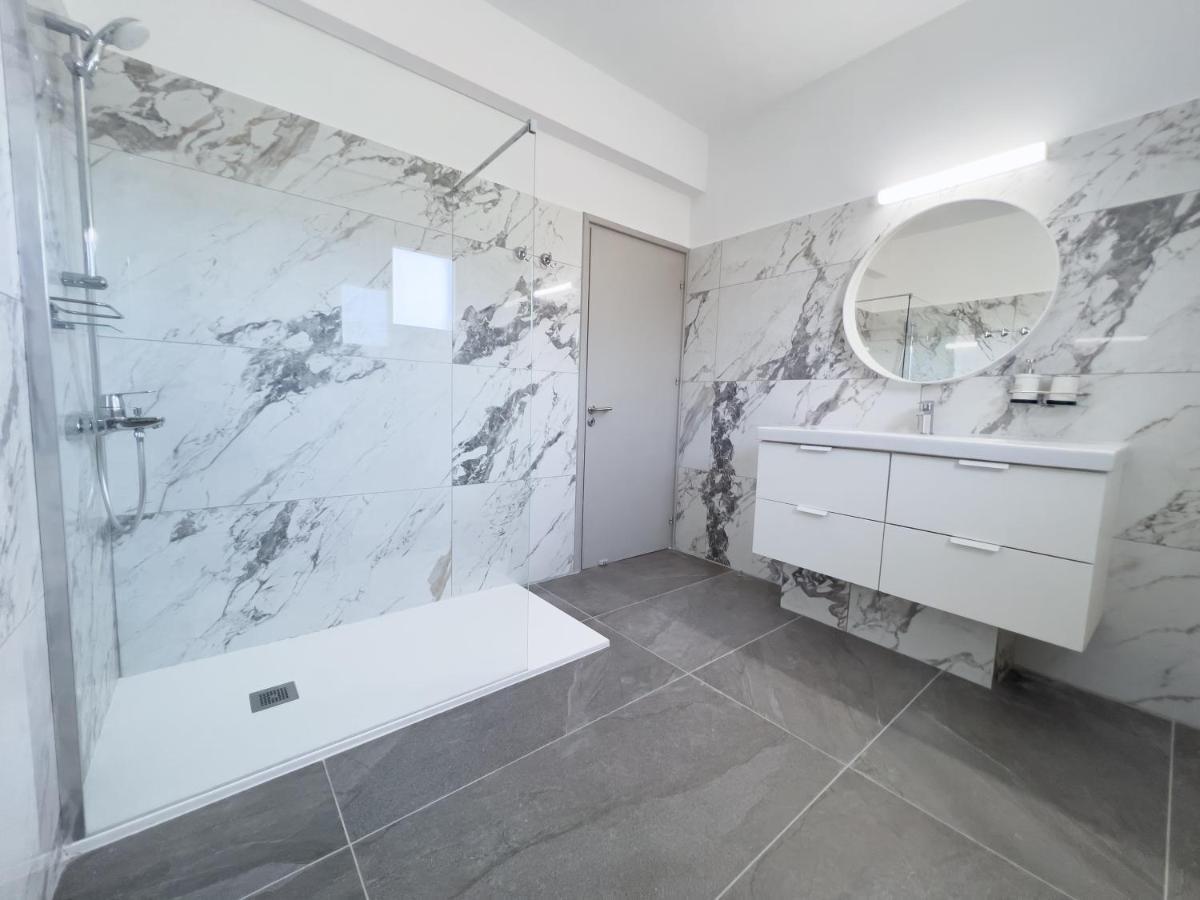 Grand Villa Lynn Seaview Aya Napa Dış mekan fotoğraf